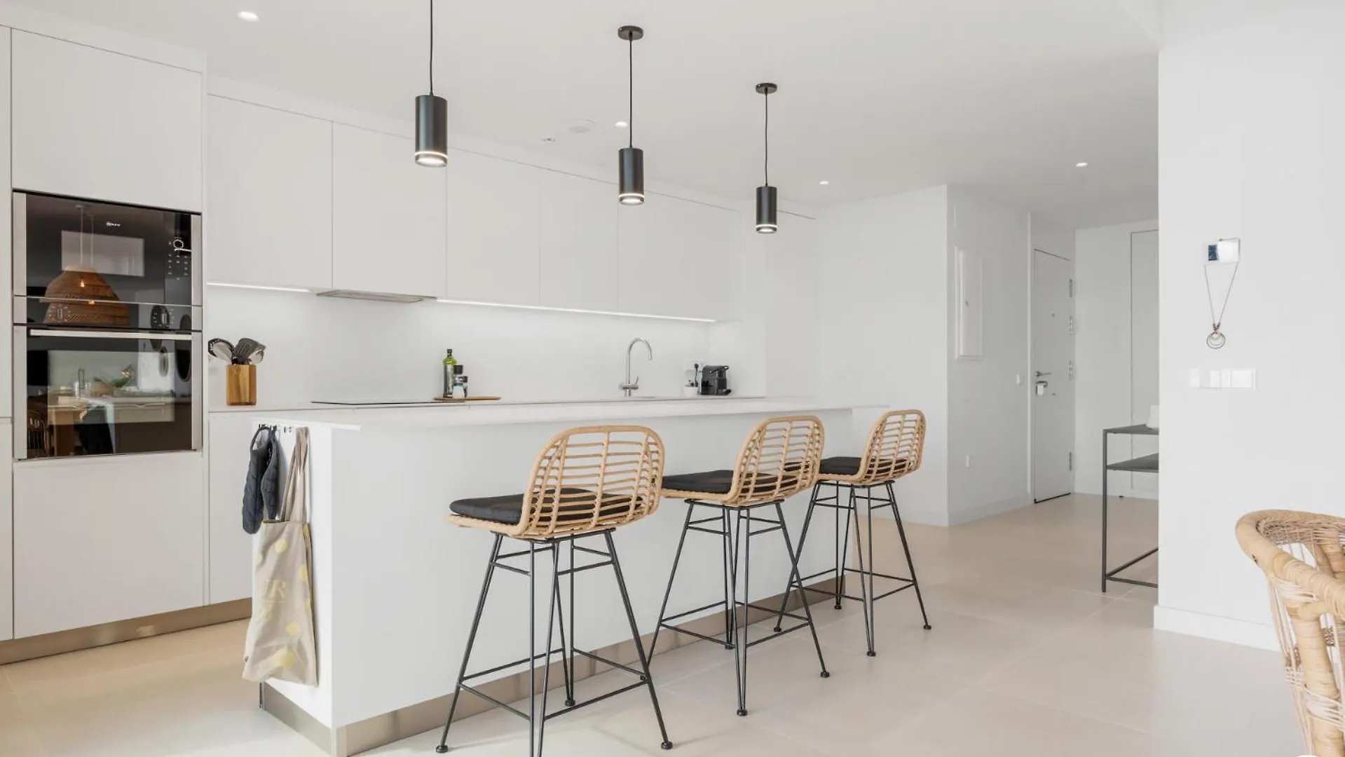 Vivi Homes - Sixsenses Pool, Golf, Patio & Sea View Fuengirola Apartment