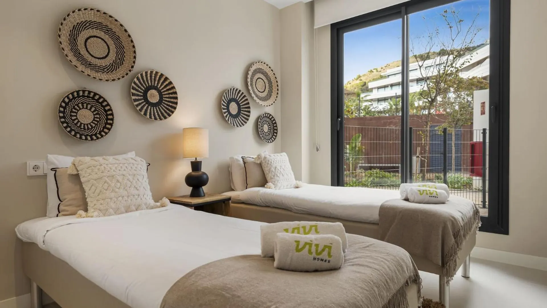 Vivi Homes - Sixsenses Pool, Golf, Patio & Sea View Fuengirola Spain